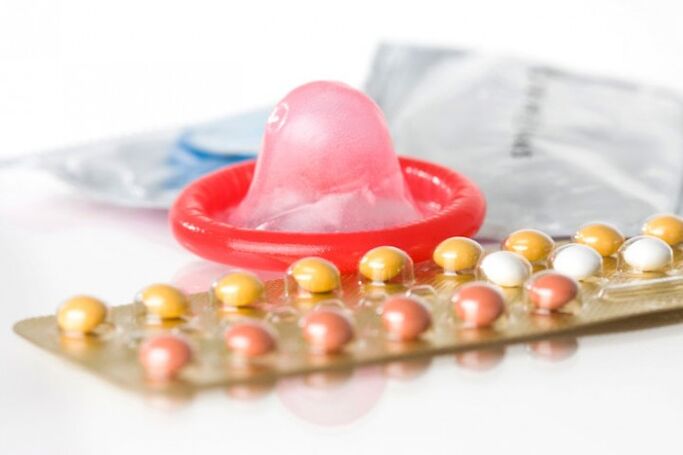 Kondom dan pil KB akan mencegah kehamilan yang tidak diinginkan